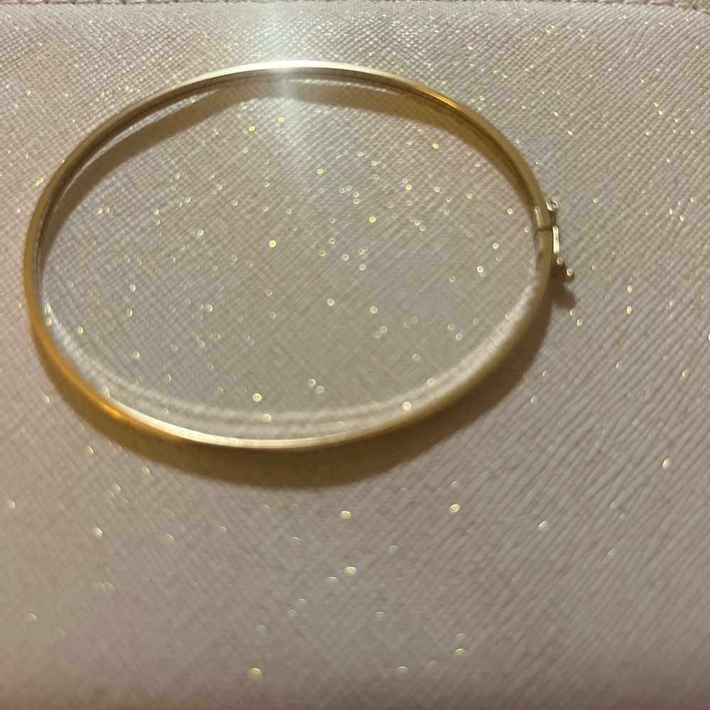 Fendi Bangle Solid 18k